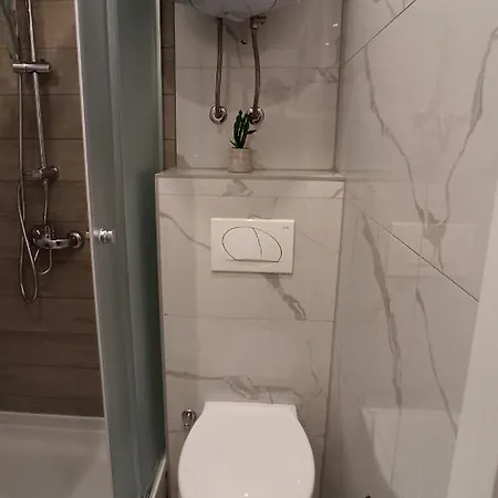 President Iv Apartment